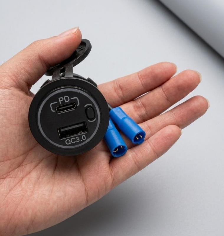 TOMA DE CARGA USB/USB-C