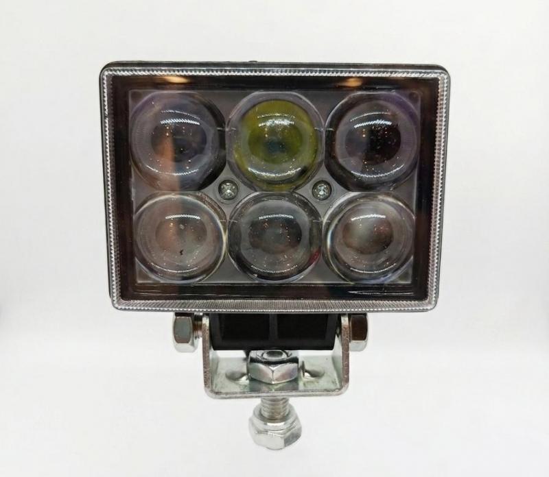 Imagen ilustrativa de FARO LED RECTANGULAR 6 LED LUPA